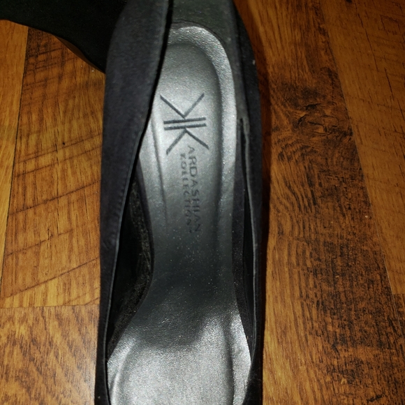 Heels - Picture 2 of 6